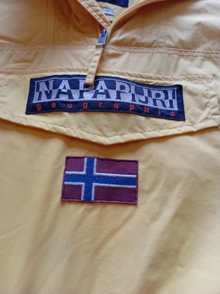 Chaqueta Napapijri Amarilla