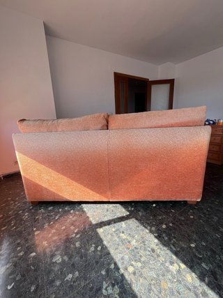 Sofá Naranja de Dos Plazas