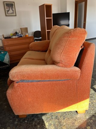 Sofá Naranja de Dos Plazas