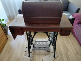 Máquina de coser antigua Singer
