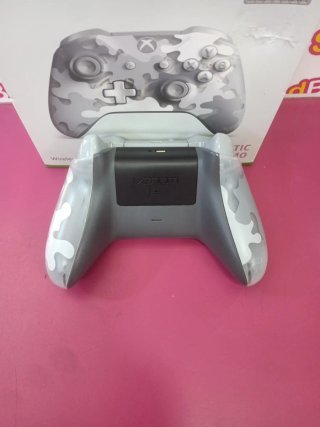 Mando Xbox One Artic Camo