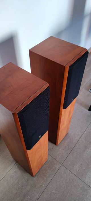 Altavoces columnas KEF CRESTA 30
