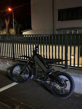 Moto Eléctrica Off-Road Negra talaria