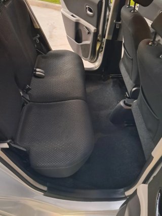 Toyota Yaris 2012