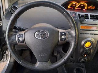 Toyota Yaris 2012