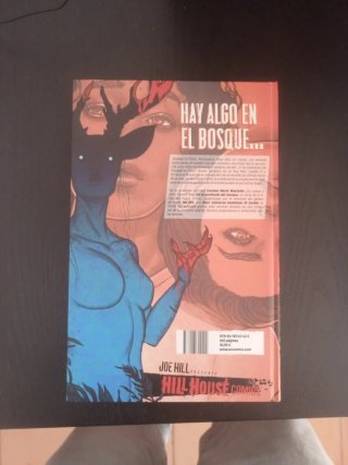 Hill House comics. 3 números ECC comics.