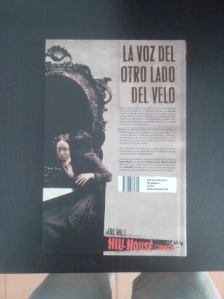 Hill House comics. 3 números ECC comics.