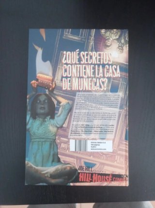 Hill House comics. 3 números ECC comics.