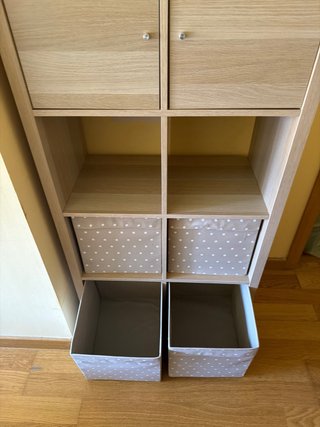 Mueble con compartimentos