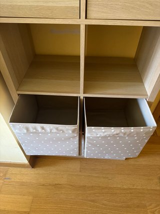 Mueble con compartimentos