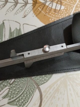 Calibre Pie de Rey con Funda