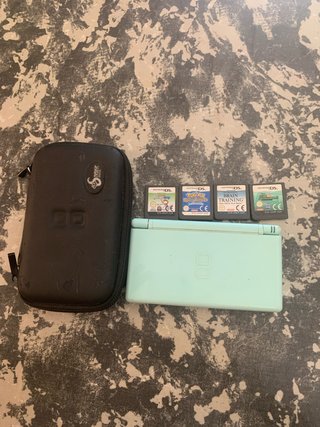 Nintendo DS Lite Verde + 4 Giochi