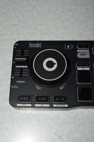 Mesa de mezclas DJ Hercules DJControl Starlight