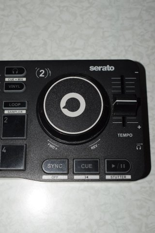 Mesa de mezclas DJ Hercules DJControl Starlight