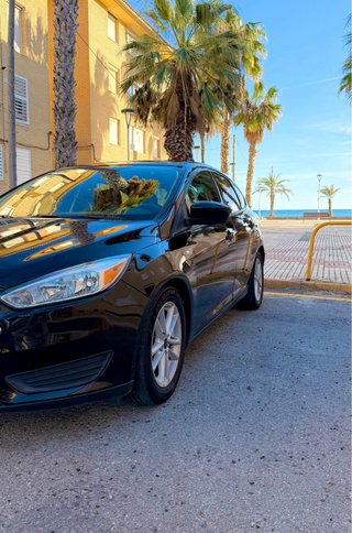 Ford focus SE 2.0 gasolina 218cv negro 2019