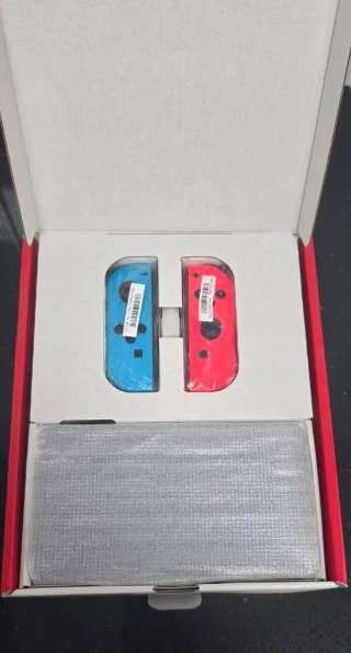 Nintendo Switch OLED Azul y Roja