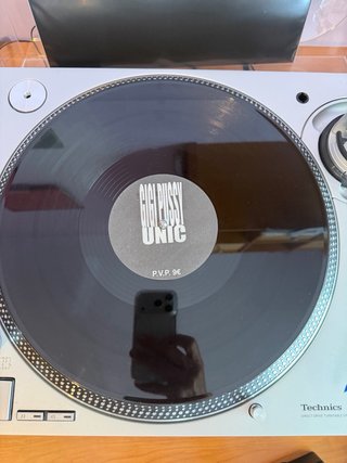 Gigi Pussy / Unic 12 Vinilo Dance Electro
