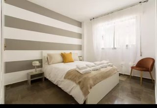Cama de matrimonio de 1,40 marca ikea con colchón