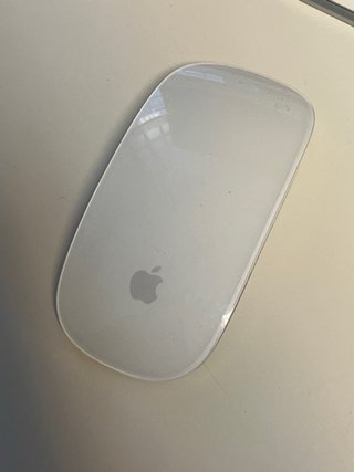 iMac 21.5 2017 i5 8GB + Teclado/Ratón