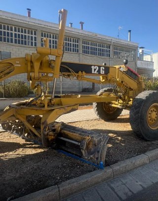 Motoniveladora Caterpillar