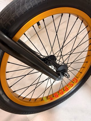 Par de Rines G-Sport Dorados