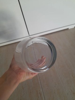 Jarrón de cristal transparente