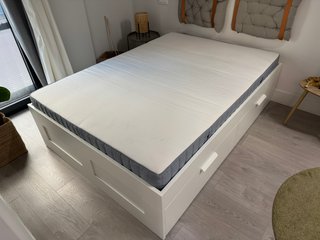 Cama IKEA BRIMNES 140x200 cajones, colchón, somier