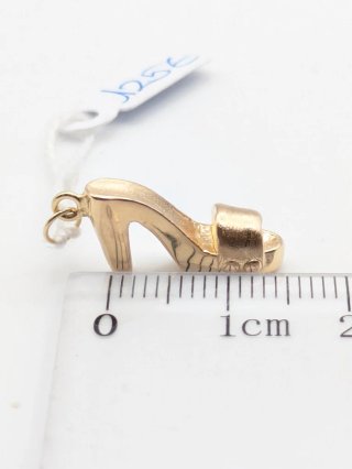 Colgante zapato tacón oro 18k
