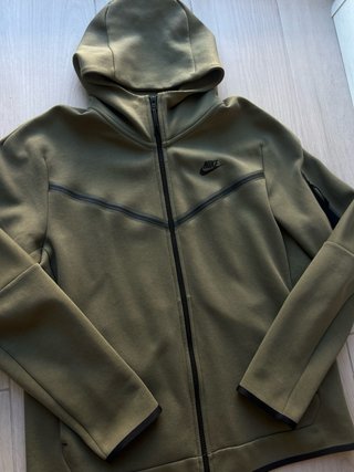 Chaqueta Nike Tech Fleece.
