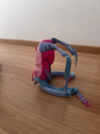 Mochila porteo Nenuco juguete