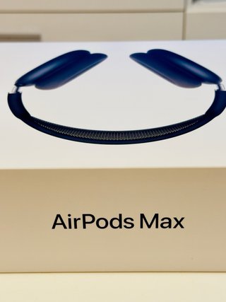 AirPods Max 2 nuovi colore Blu Notte.