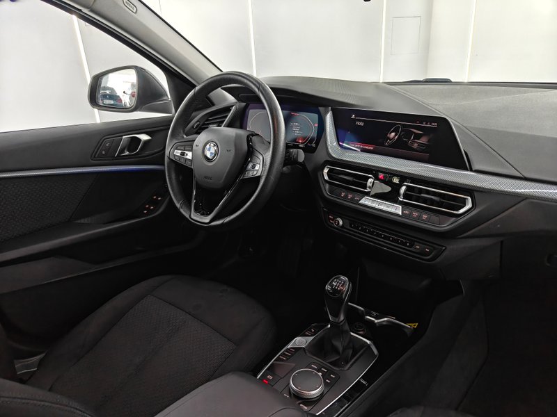 BMW Serie 1 116d (F40) 2022, foto 5