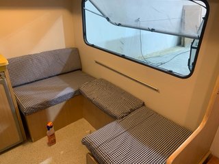 Caravana ACE 330 - Menos de 750kg para 4 personas