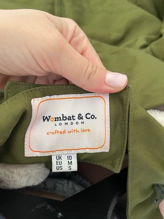 Abrigo premamá y porteo Wombat nuevo