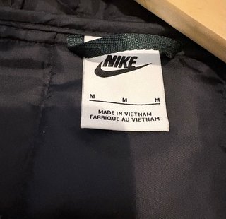 Abrigo Nike Verde Talla M