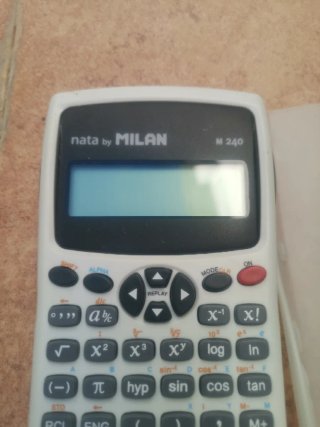 Calculadora Milan M 240