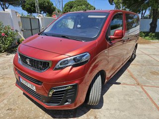 Peugeot Traveller Allure 2021