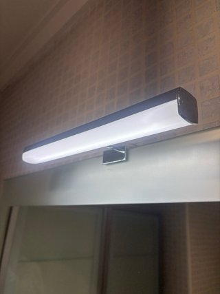 Conjunto de baño: muebles, lavabo, grifo, espejo..