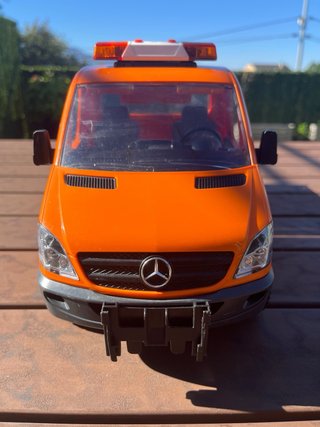 Camión de obra Bruder con accesorios