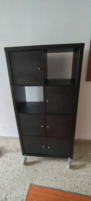 Estantería Ikea Negra con Ruedas