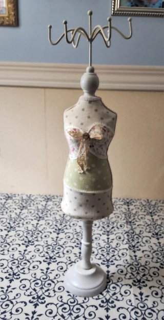 Maniquí / Joyero