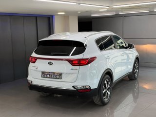 Kia Sportage 1.6 MHEV Business 100kW (136CV) 4x4