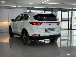 Kia Sportage 1.6 MHEV Business 100kW (136CV) 4x4