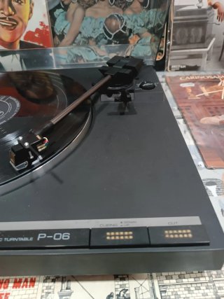 Tocadiscos Yamaha japonés