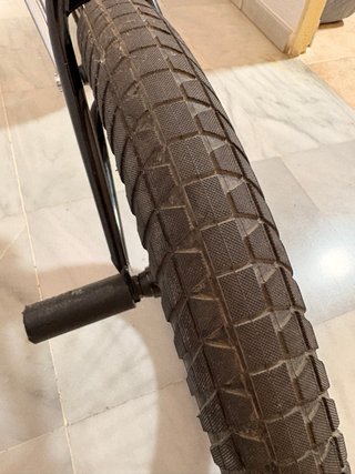 Rueda BMX Buje Mankind RHD y Aro Salt Plus