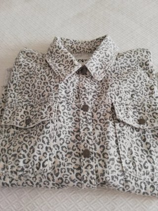 Chaqueta Estampada Zara