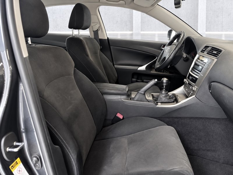 Lexus IS 220d Sport 2009, foto 15