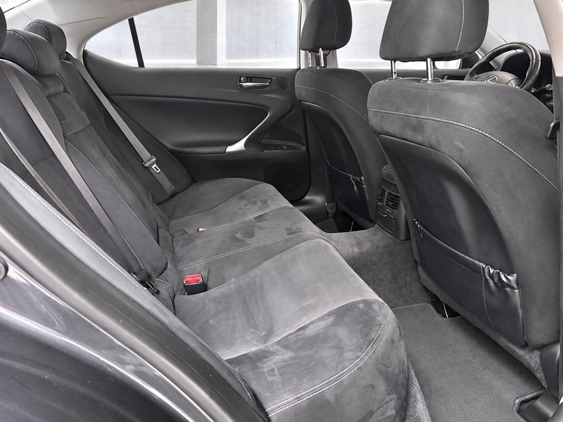 Lexus IS 220d Sport 2009, foto 23