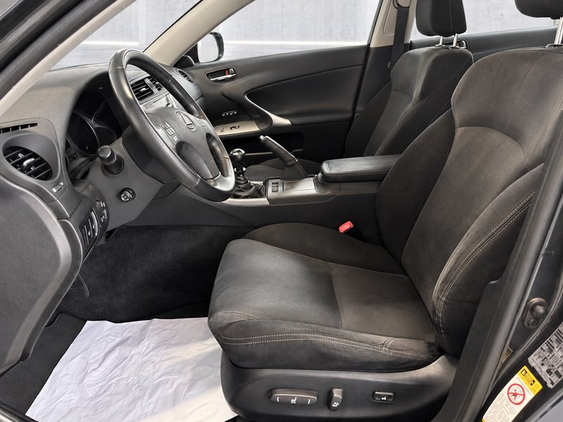 Lexus IS 220d Sport 2009, foto 35