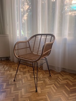 Silla Ratán con Reposabrazos Metálica